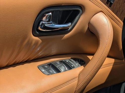 2016 INFINITI QX80 Base