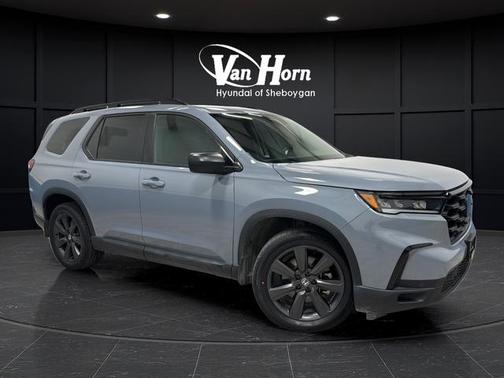 Gray Pearl 2023 Honda Pilot AWD Sport
