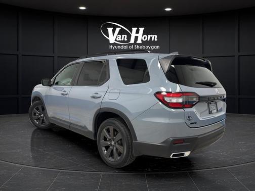 Gray Pearl 2023 Honda Pilot AWD Sport