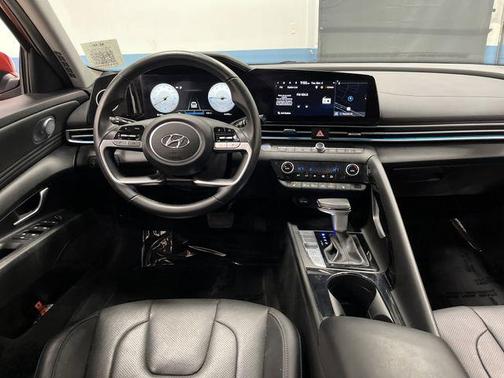 2021 Hyundai ELANTRA Limited