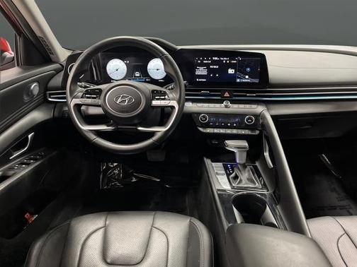 2021 Hyundai ELANTRA Limited