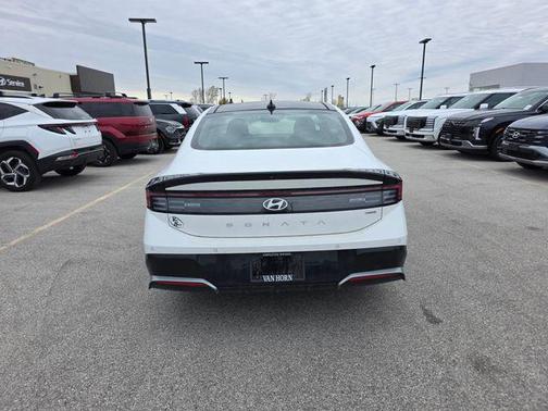 2025 Hyundai SONATA Hybrid Limited