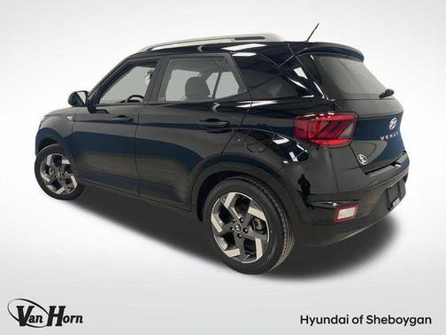 2023 Hyundai VENUE SEL