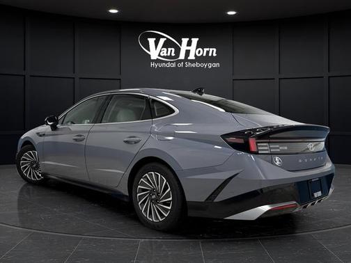 2025 Hyundai SONATA Hybrid Limited