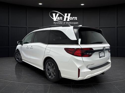 Platinum White Pearl 2025 Honda Odyssey Touring