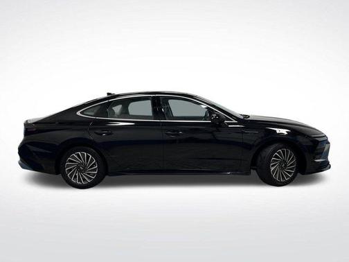 2024 Hyundai SONATA Hybrid Limited