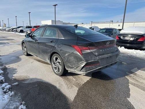 2025 Hyundai ELANTRA HEV Limited