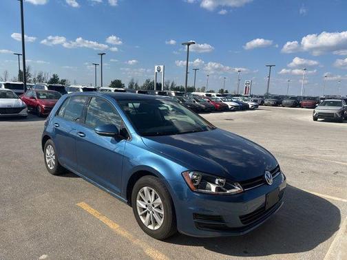 2016 Volkswagen Golf TSI S 4-Door
