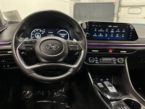 2022 Hyundai SONATA Limited