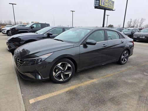 2023 Hyundai ELANTRA Limited