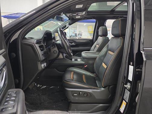 2023 GMC Yukon XL 4WD AT4