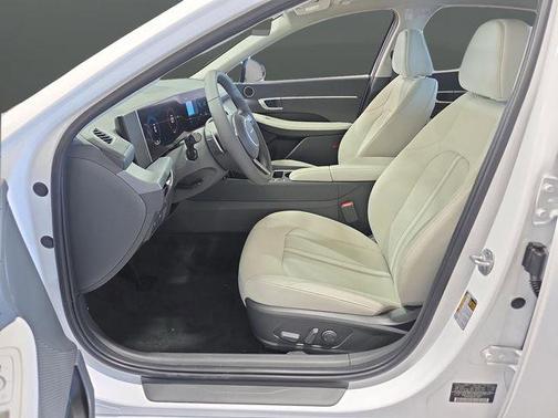 2026 Hyundai SONATA SEL