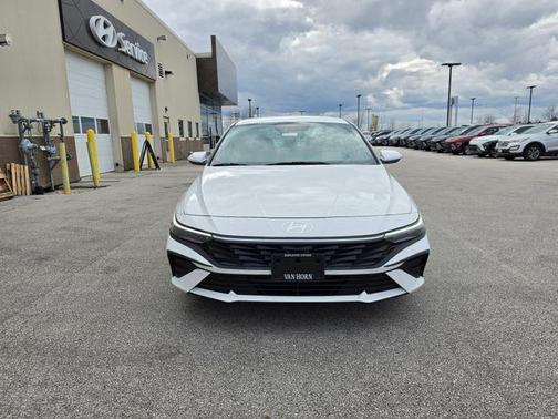 Serenity White 2025 Hyundai ELANTRA SE
