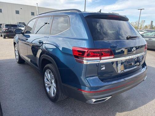 Blue 2021 Volkswagen Atlas 2.0T SE w/Technology 4MOTION