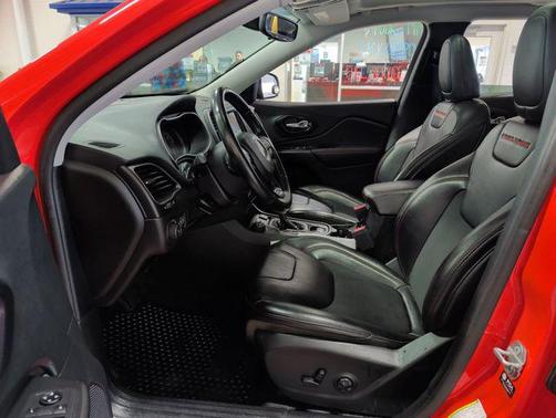 2021 Jeep Cherokee Trailhawk