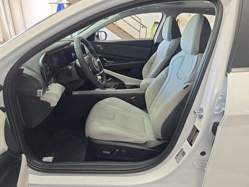 2025 Hyundai ELANTRA HEV Limited
