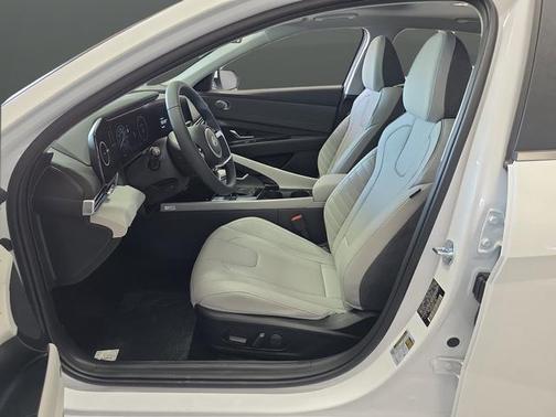 2025 Hyundai ELANTRA HEV Limited