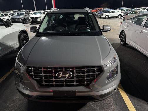 2023 Hyundai VENUE SEL
