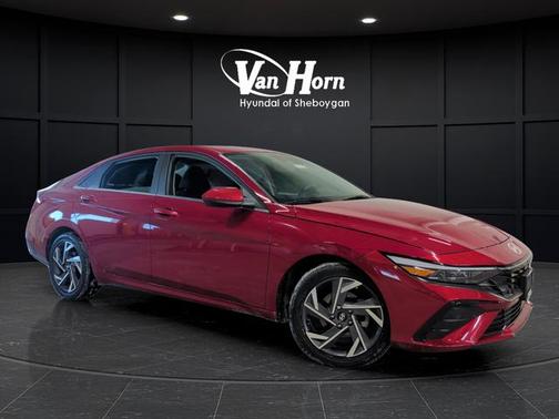 2025 Hyundai ELANTRA SEL