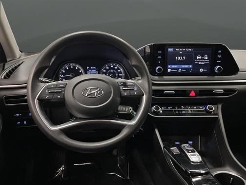 2023 Hyundai SONATA SE