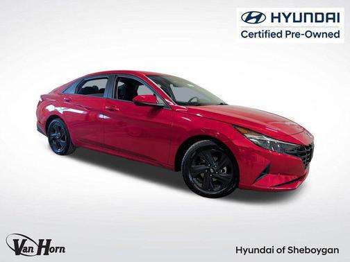 2022 Hyundai ELANTRA SEL