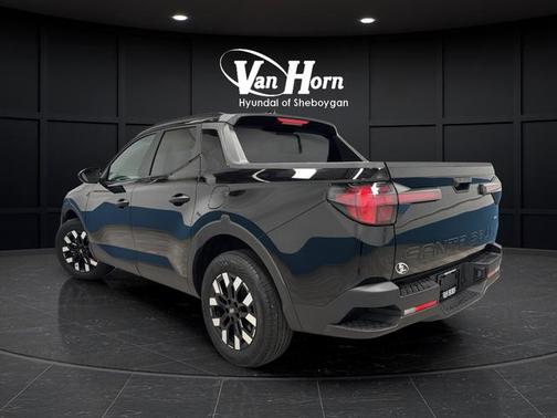 Phantom Black 2025 Hyundai SANTA CRUZ SEL Activity