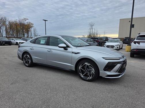 2025 Hyundai SONATA SEL