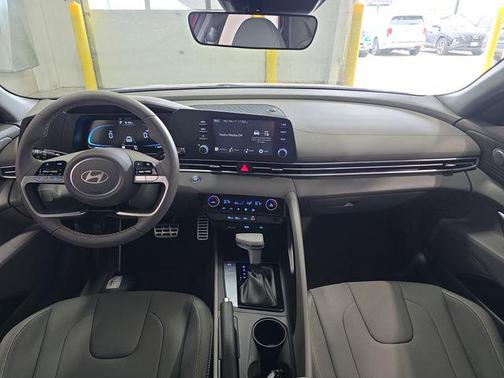 2025 Hyundai ELANTRA Sport