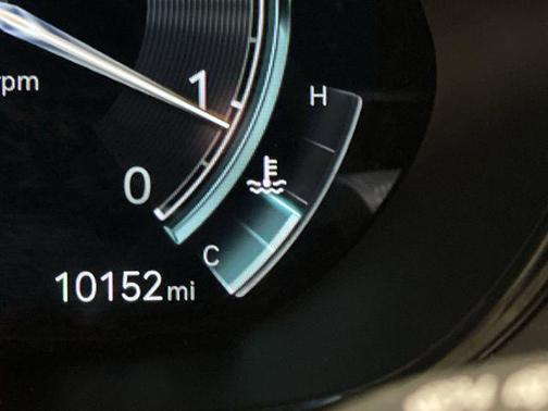 2024 Genesis GV70 2.5T AWD