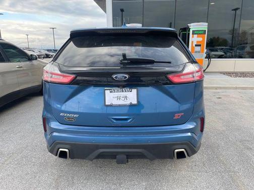 2019 Ford Edge ST