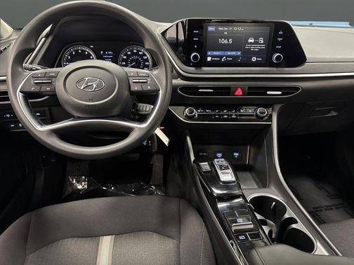 2023 Hyundai SONATA SE