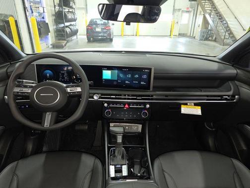 2025 Hyundai SANTA CRUZ SEL Activity