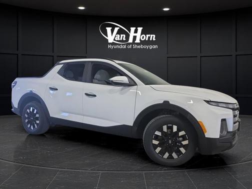 Atlas White 2026 Hyundai SANTA CRUZ SEL Activity