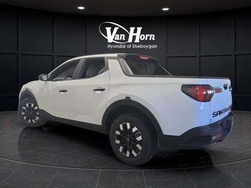 Atlas White 2026 Hyundai SANTA CRUZ SEL Activity