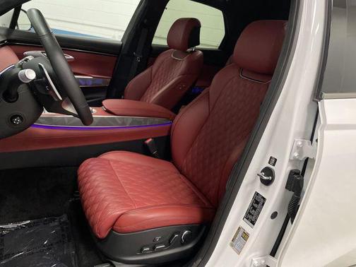 2024 Genesis GV70 3.5T AWD Sport