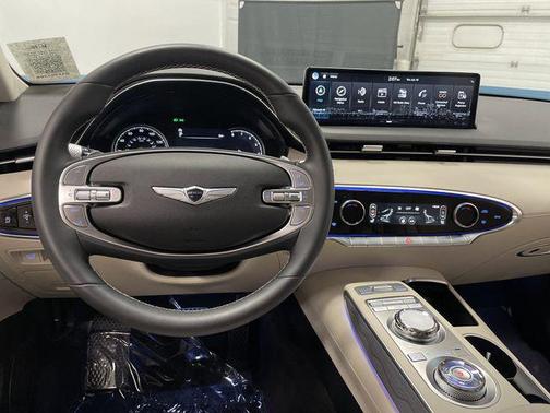 2024 Genesis GV70 2.5T AWD