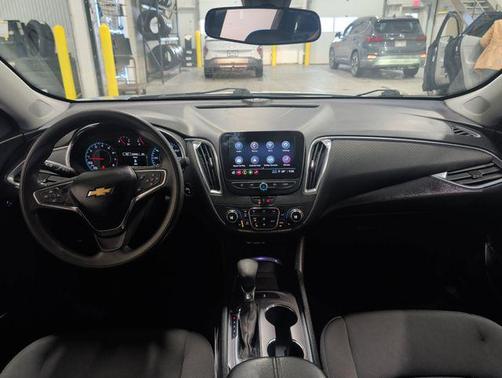 2021 Chevrolet Malibu FWD LT