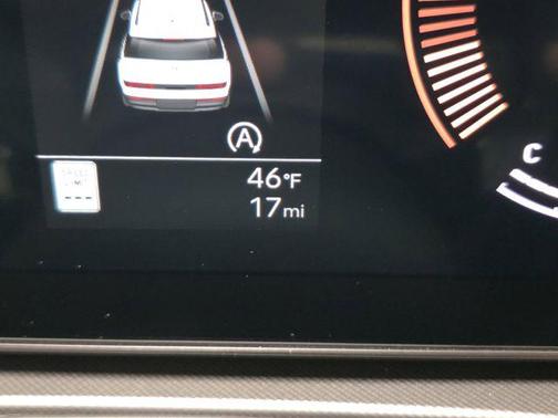 2025 Hyundai SANTA FE SE