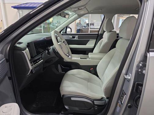 2025 Hyundai SANTA FE SE