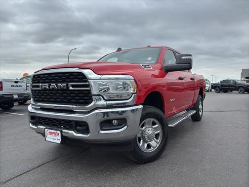 2024 RAM 2500 Big Horn Crew Cab 4x4 64' Box