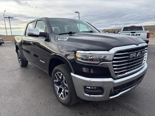 2025 RAM 1500 Laramie Crew Cab 4x4 57' Box