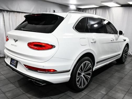 2022 Bentley Bentayga V8