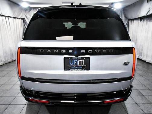 2023 Land Rover Range Rover P400 SE LWB 7 Seat