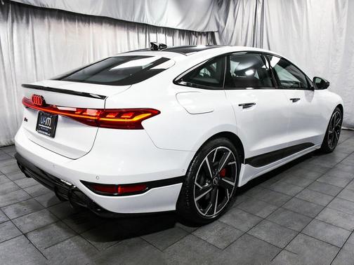 2025 Audi S6 e-tron Prestige