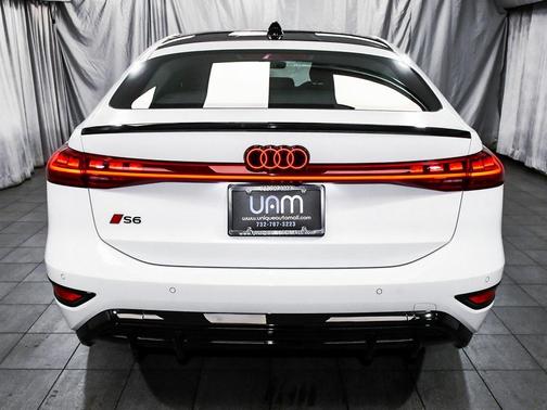 2025 Audi S6 e-tron Prestige