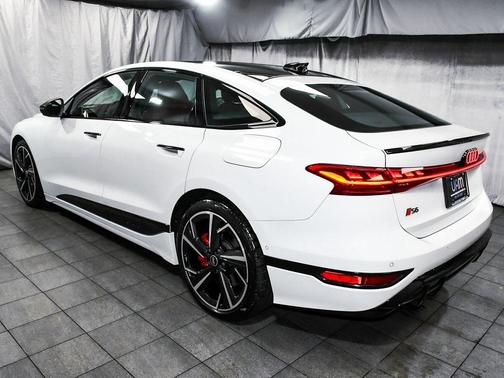 2025 Audi S6 e-tron Prestige