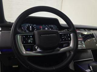 2025 Land Rover Range Rover P550e SE