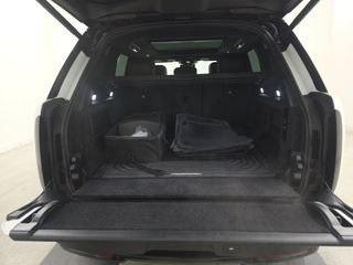 2025 Land Rover Range Rover P550e SE