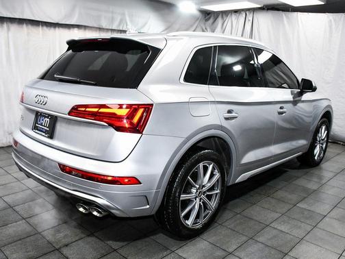 2022 Audi SQ5 3.0T Premium Plus