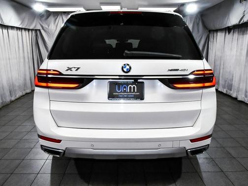 2024 BMW X7 xDrive40i